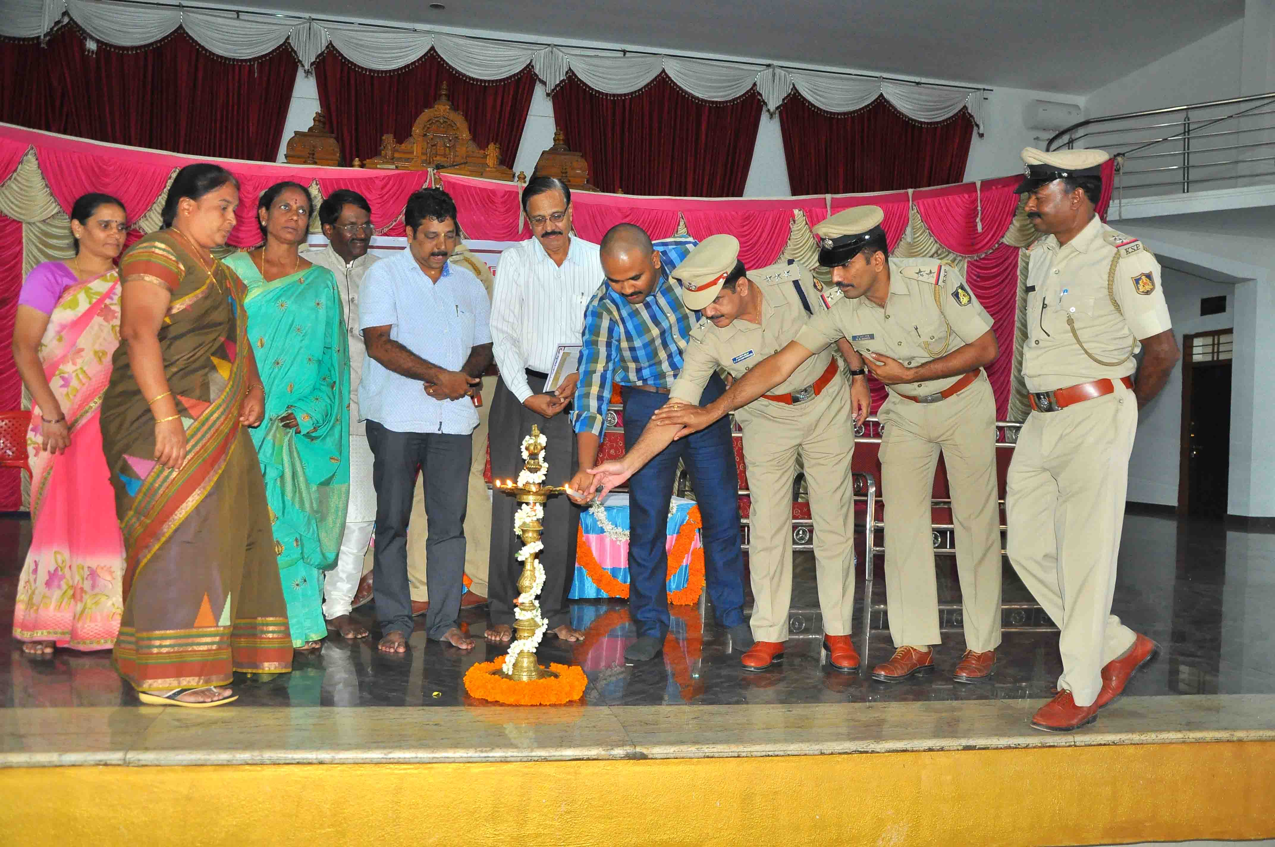 ಇನ್ನೊಂದು ವಾರದಲ್ಲಿ ಗಾಂಜ, ಮಟ್ಕ ದಂಧೆಕೋರರ ಬಂಧಿಸಿ ಗಡಿಪಾರು: ಎಸ್ಪಿ ಕಡಕ್ ಎಚ್ಚರಿಕೆ